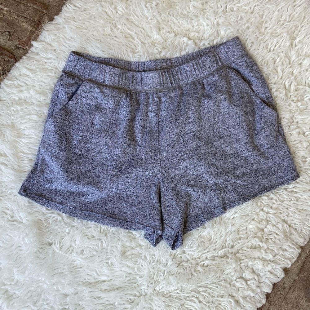 Aerie High Waist Pull-On Raw Hem Gray Shorts Women’s M